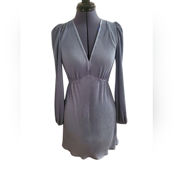 Princess Polly Dresses & Skirts - Princess Polly Light Blue Pleated Mini Dress Size 0